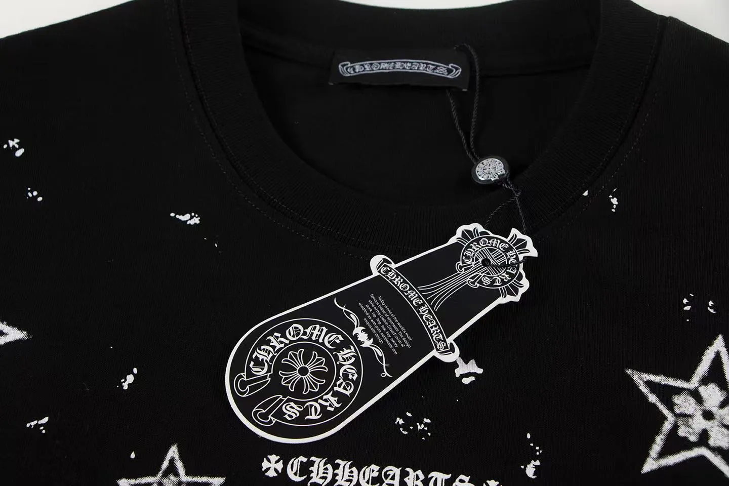 🅿️150 Style: 2025 new Croix Heart short-sleeved T-shirt Material: High version 300g double yarn combed cotton Size: S～XL Color: Black Style number: Z025